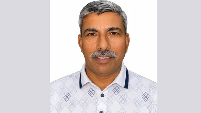 1 साल की उम्र में पोलियो, 80% दिव्यांगता... कैसे पंचकुला के नरेंद्र शास्त्री बने कलां स्कूल के प्रिंसिपल?

